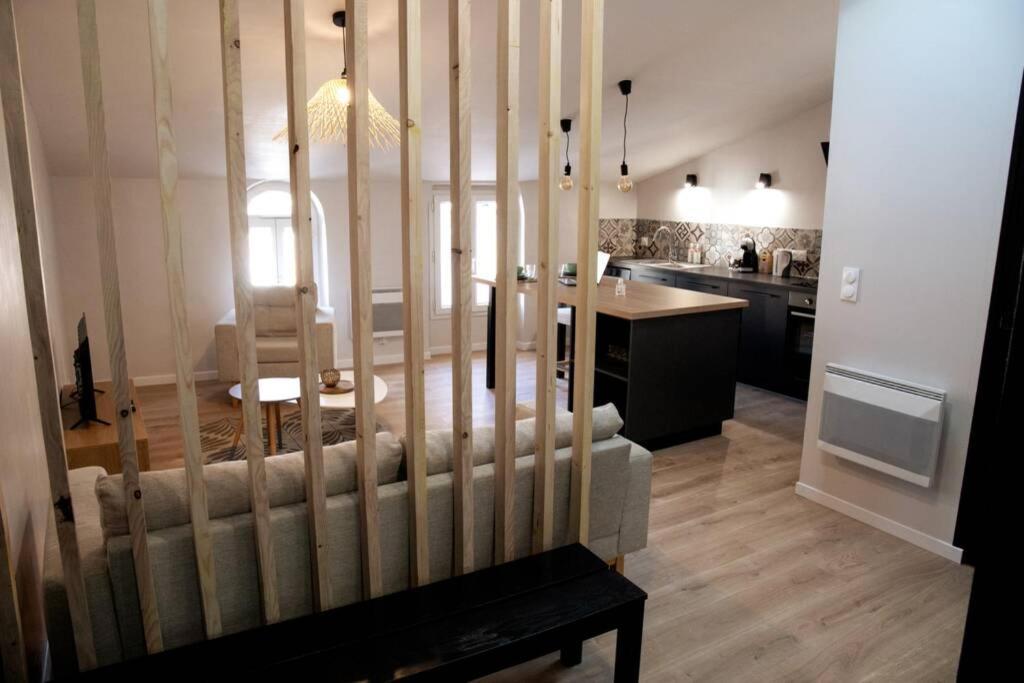 T2 Au Calme , Centre Historique , Entree Autonome Apartment