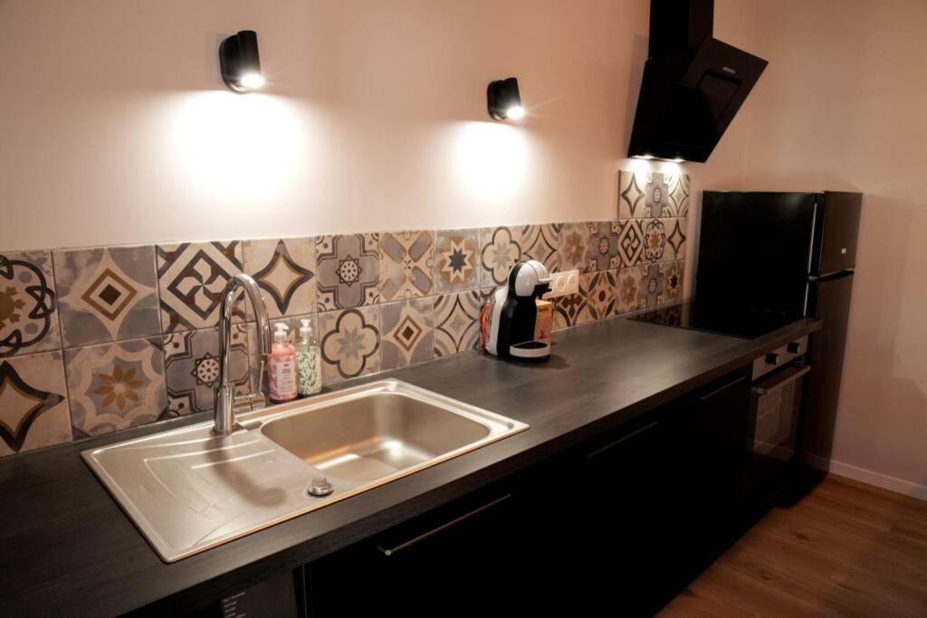 Apartment T2 Au Calme , Centre Historique , Entree Autonome Montelimar